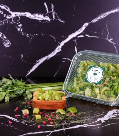 کرفس خرد شده خانگی